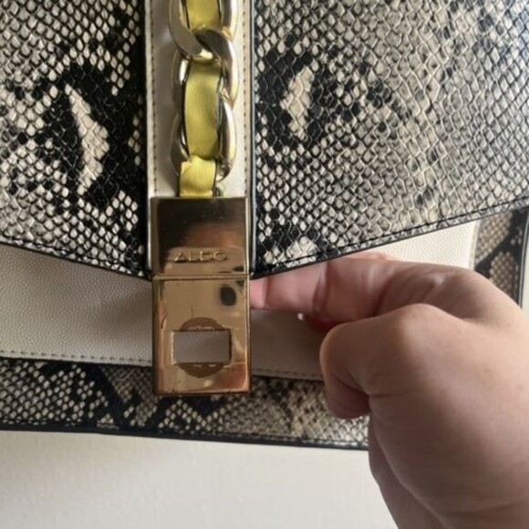 Aldo Women’s Snakeskin Purse Top Handle Cailla Crossbody Bag Gray Lime - Picture 5 of 8